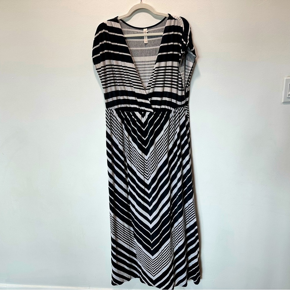 Cacique Swim Maxi Geometric Striped Black & White Dress Women’s size 18/20
